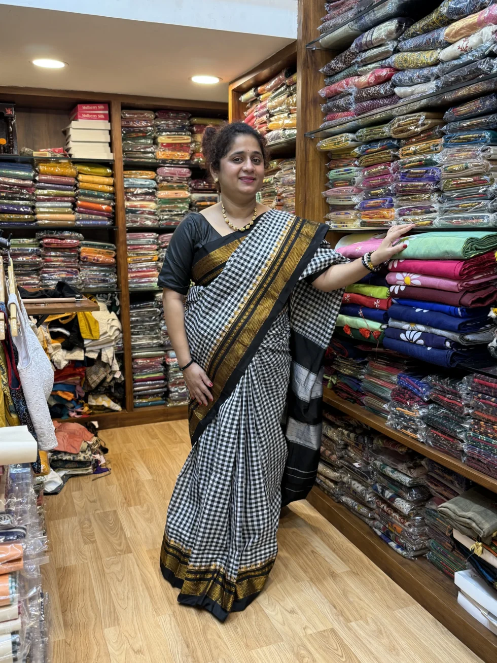 aditi-collectoion-Ilkal-Checks-Green-saree
