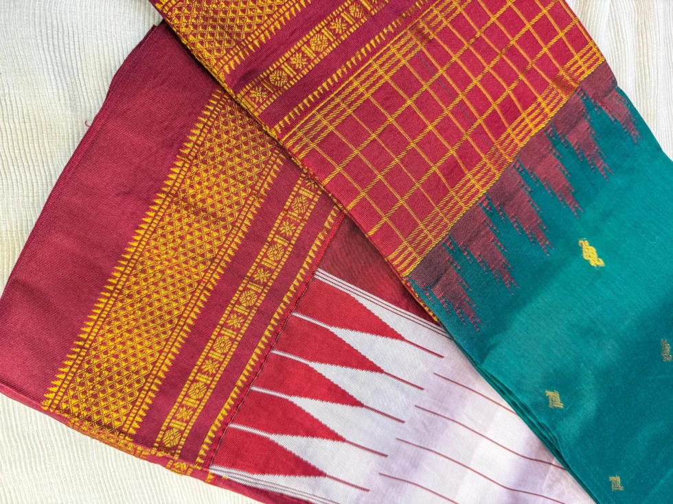 Handloom-Gadwal-Silk-Saree-–-Peacock-Green-Vermilion-aditi-collection