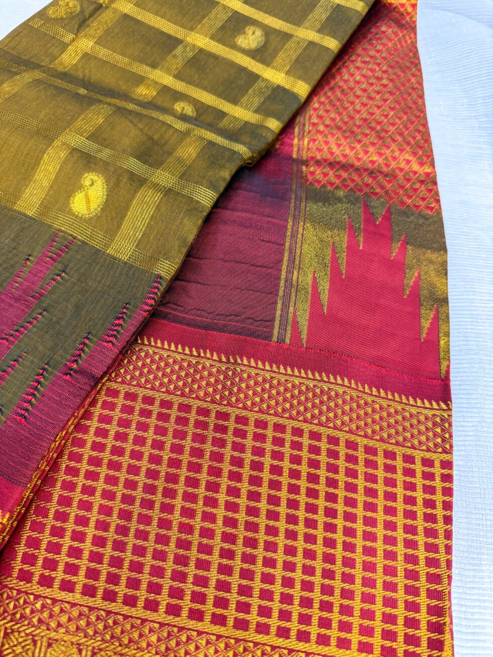 handloom-gadwal-silk-saree-olive-green