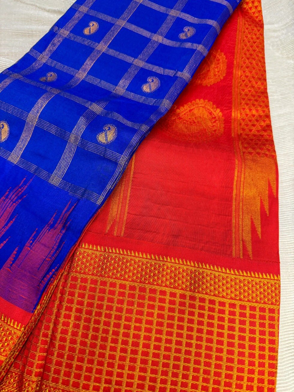 handloom-gadwal-silk-saree-royal-blue-vermilion-red-bulk-order-buy