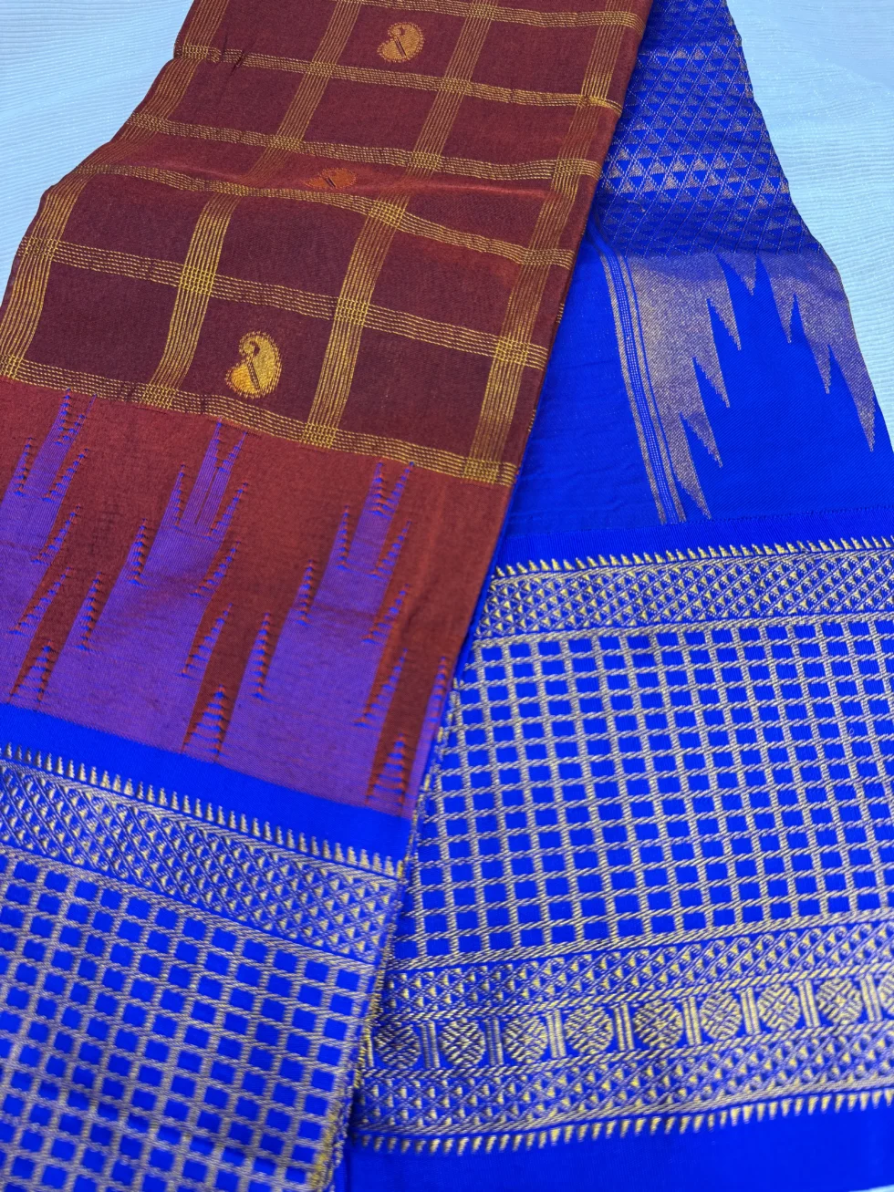 new-sarre-handloom-gadwal-silk-saree-coffee-brown-royal-blue-checks