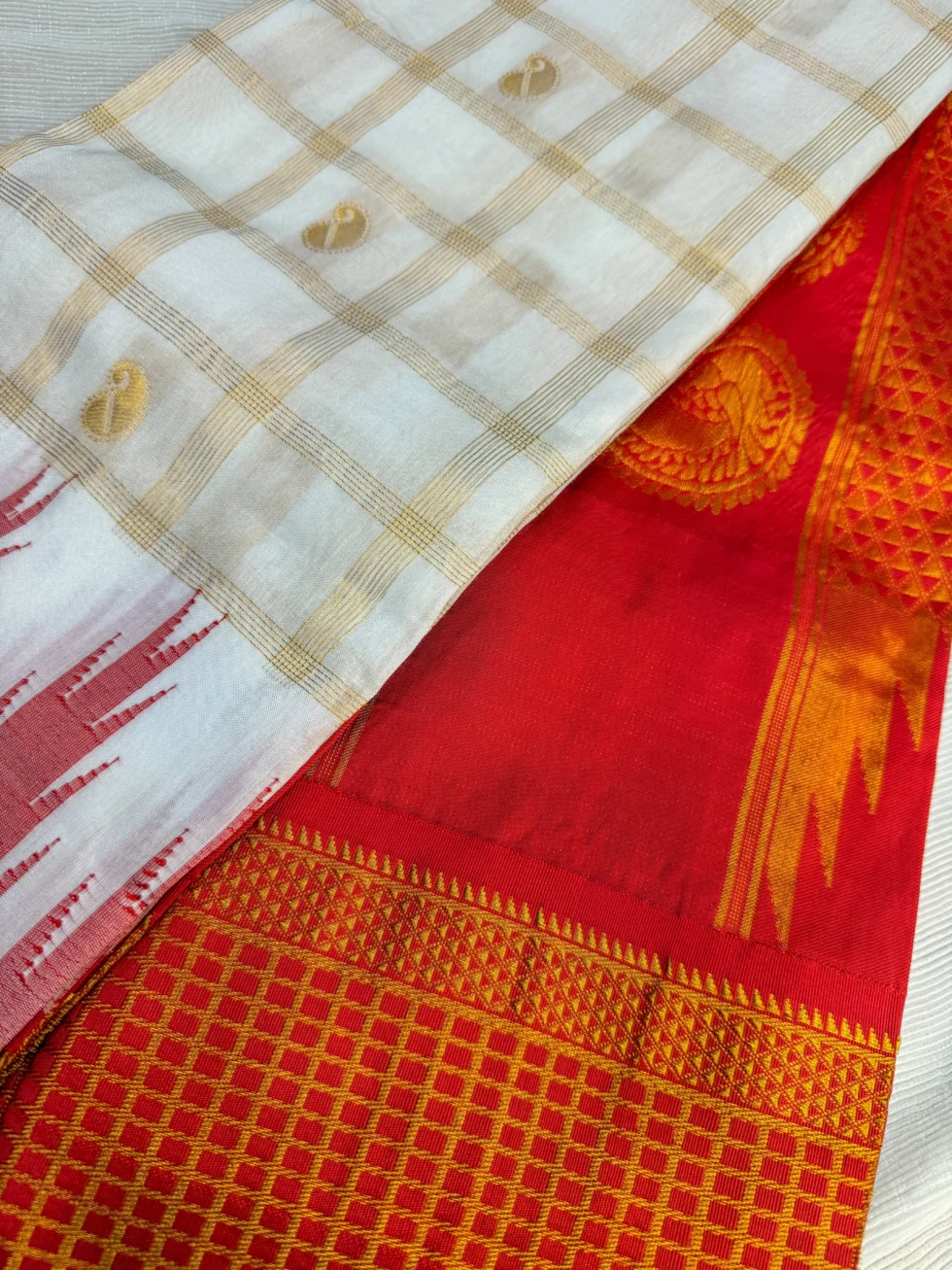 premium-handloom-gadwal-silk-saree-in-ivory-white-and-vermilion-red-for-weddings-and-festive-wear